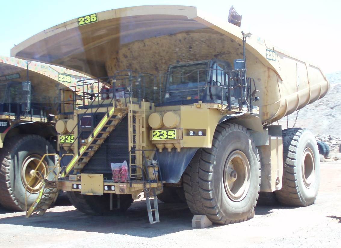 Super-pit