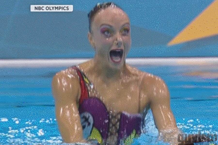 synchronized-swimmer-scary-photos