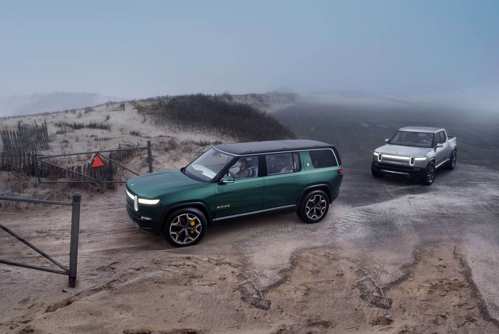 rivian-r1s-2021-700614
