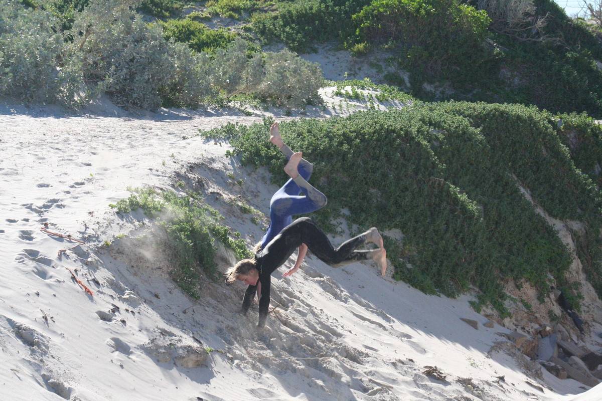 mates being stupid in the dunes!!