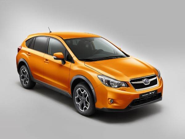 2012-Subaru-XV-Front-Side-Angle-Photos