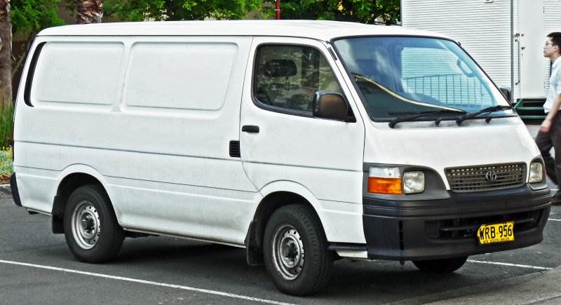 1998-2003 Toyota Hiace (RZH103R) van (2011-11-04)