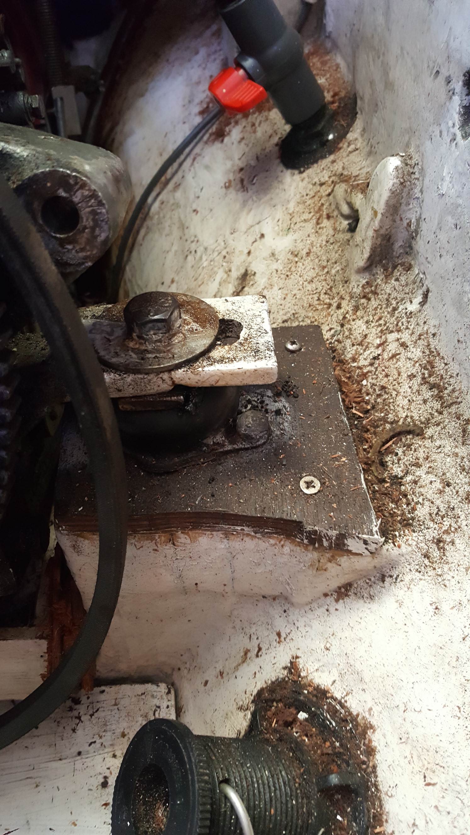 Front port mount before removal
