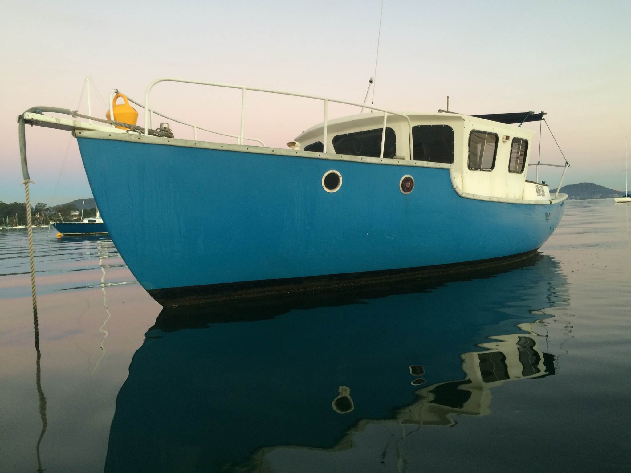 8m Scuffy Motor Sailor