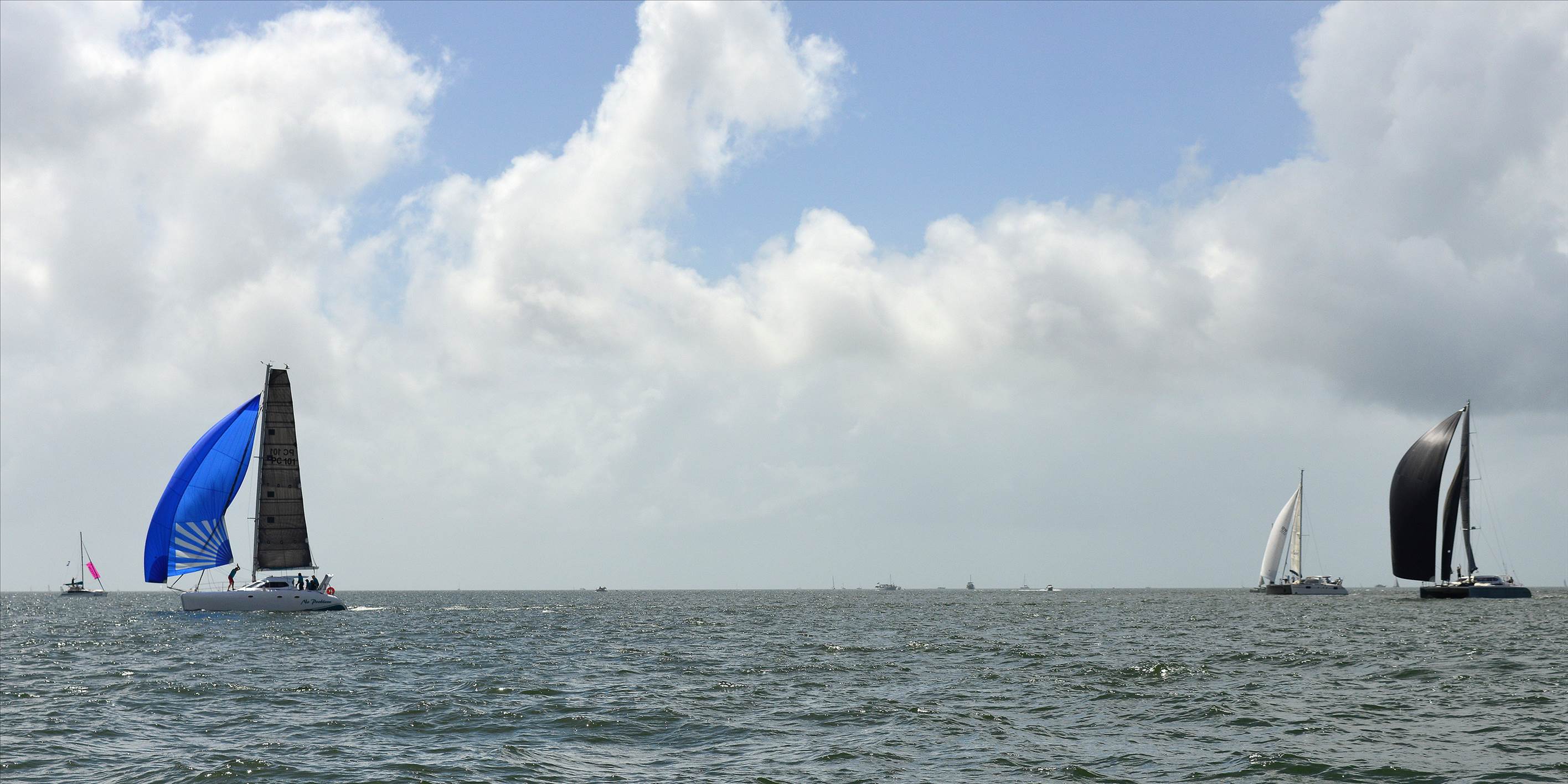 2018 Brisbane to Gladstone Multihull Race Start