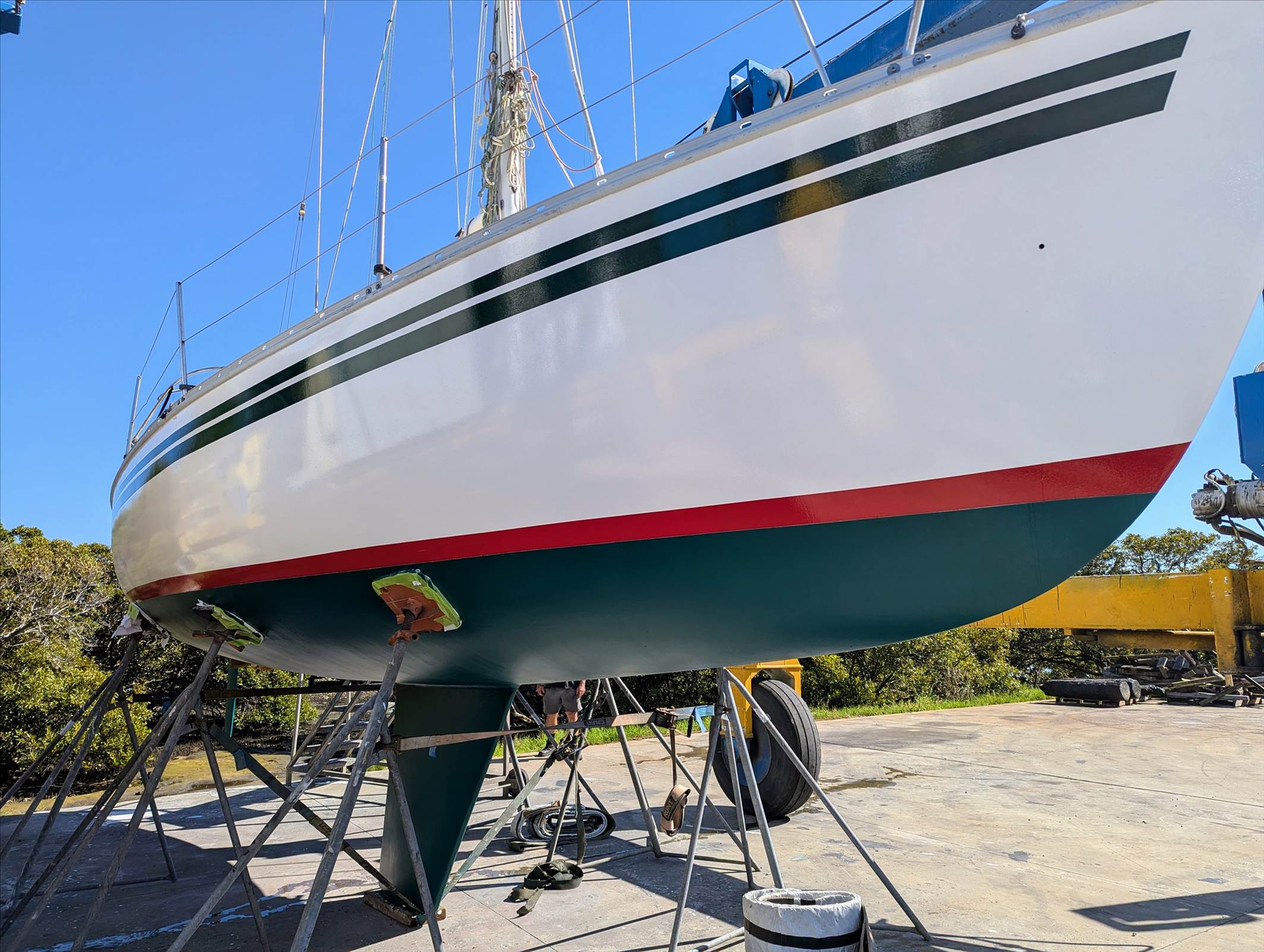 Cavort, topsides