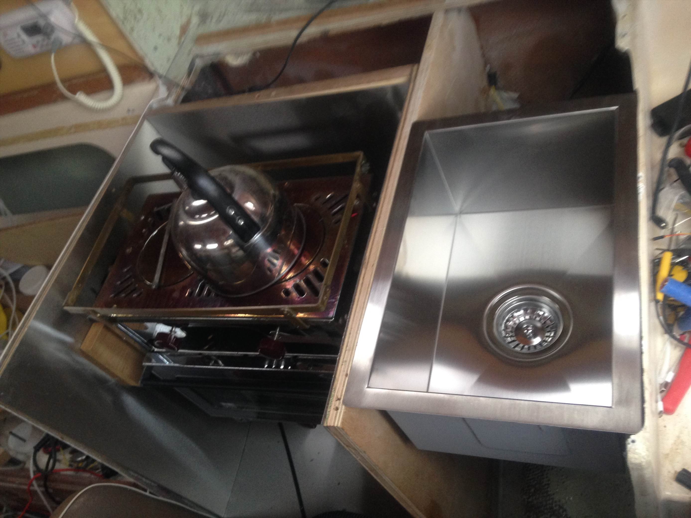 sink in boat 021