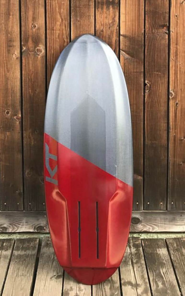 Double concave prone foil board