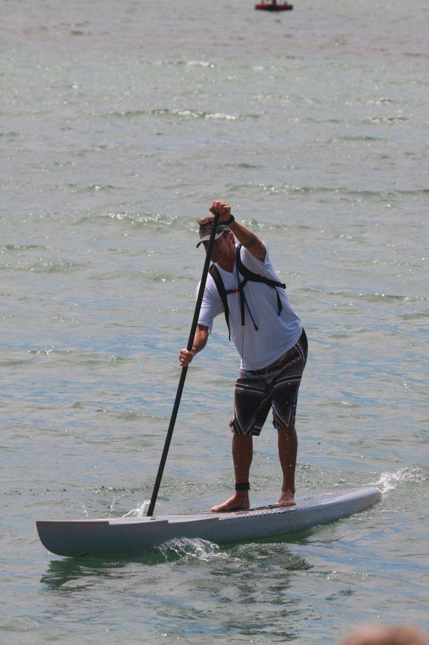 Scott paddling into 1st Place / Naish Padlleboard Race 2009