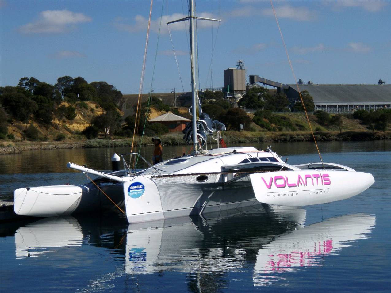 VOLANTIS 019