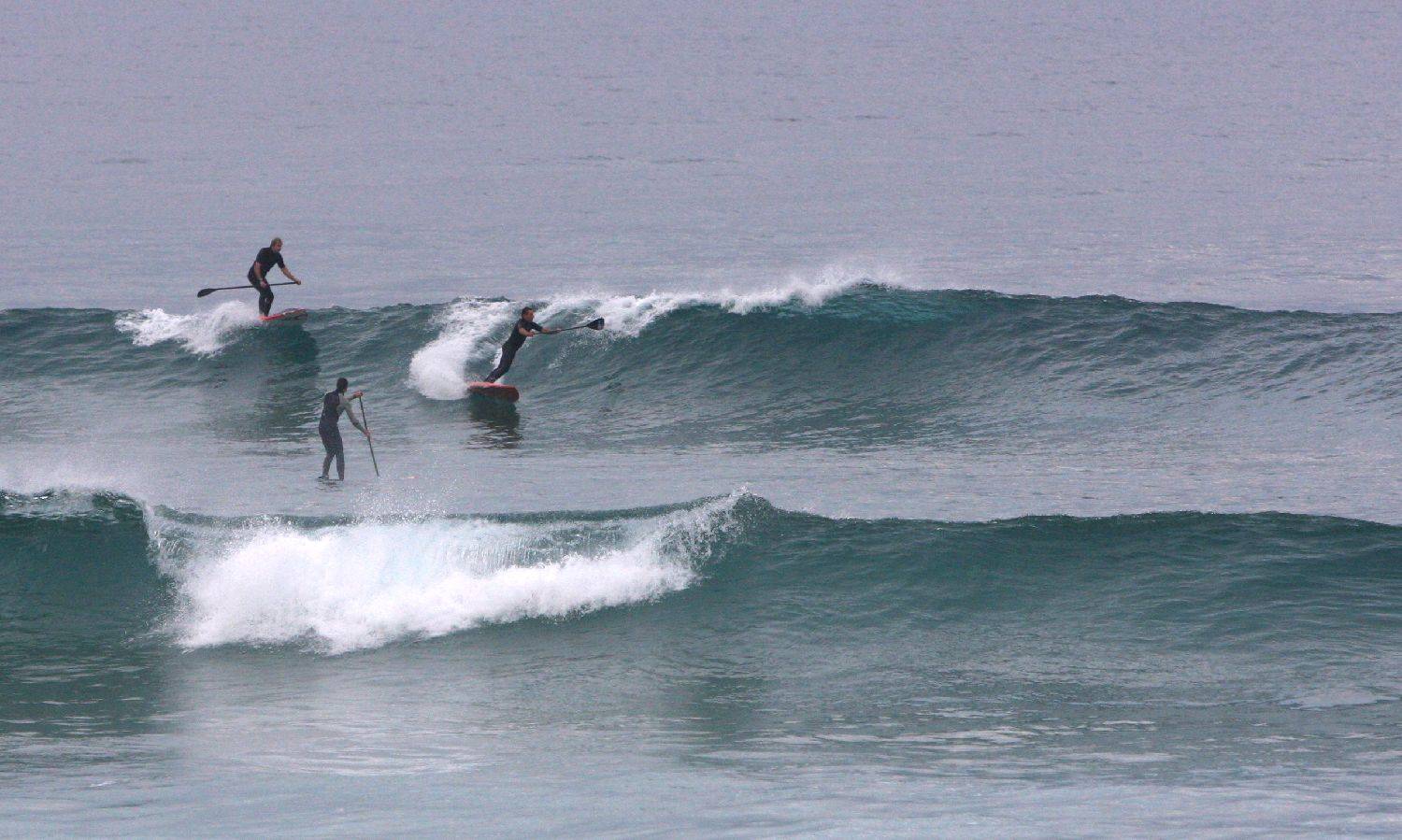 SUP surfing