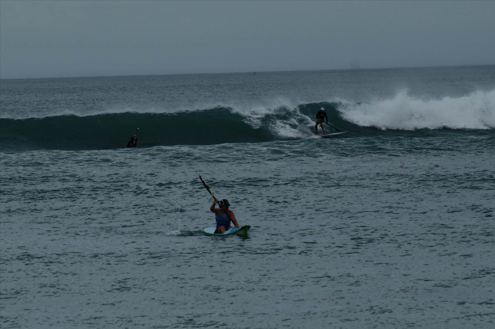 Radman Larrie rippen st georges up. Vic paddelen in