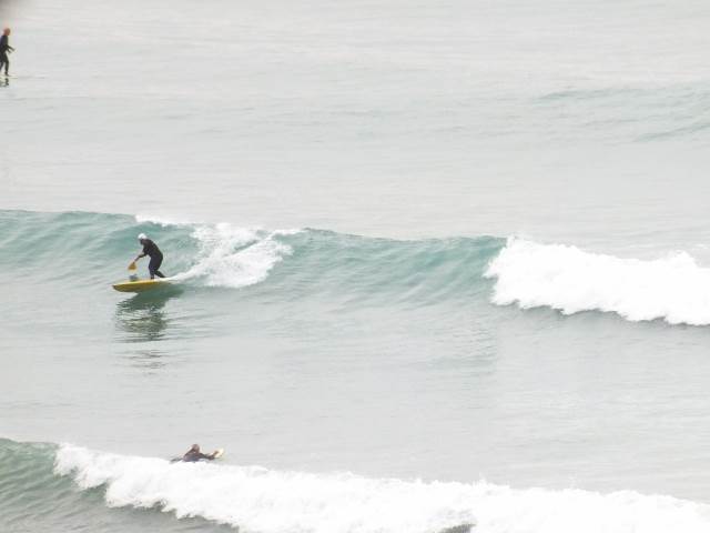 Slow,mellow surf