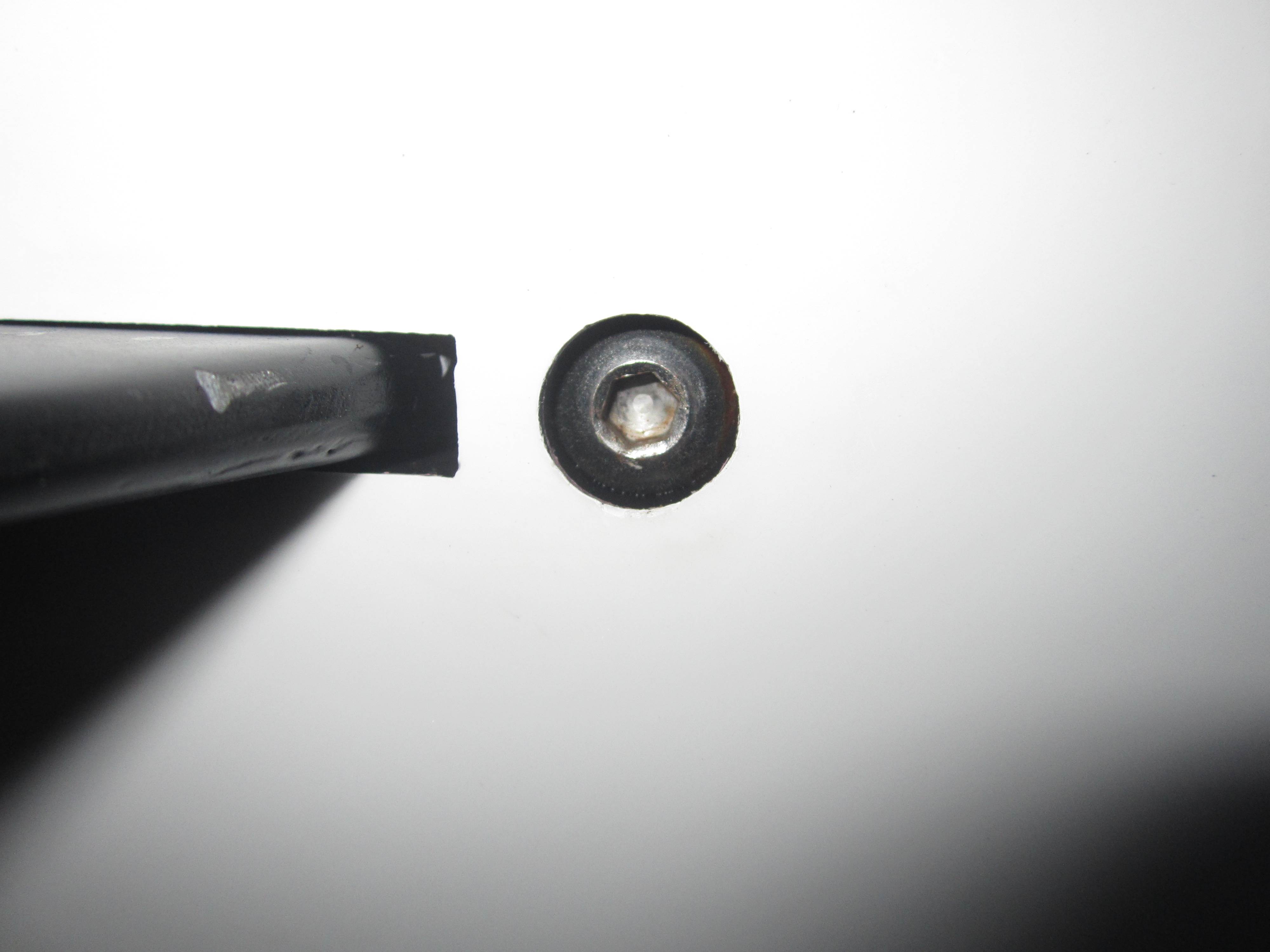 Hex screw plug