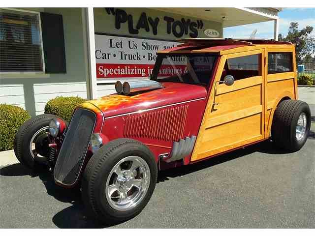 6612921-1933-ford-woody-thumb-c