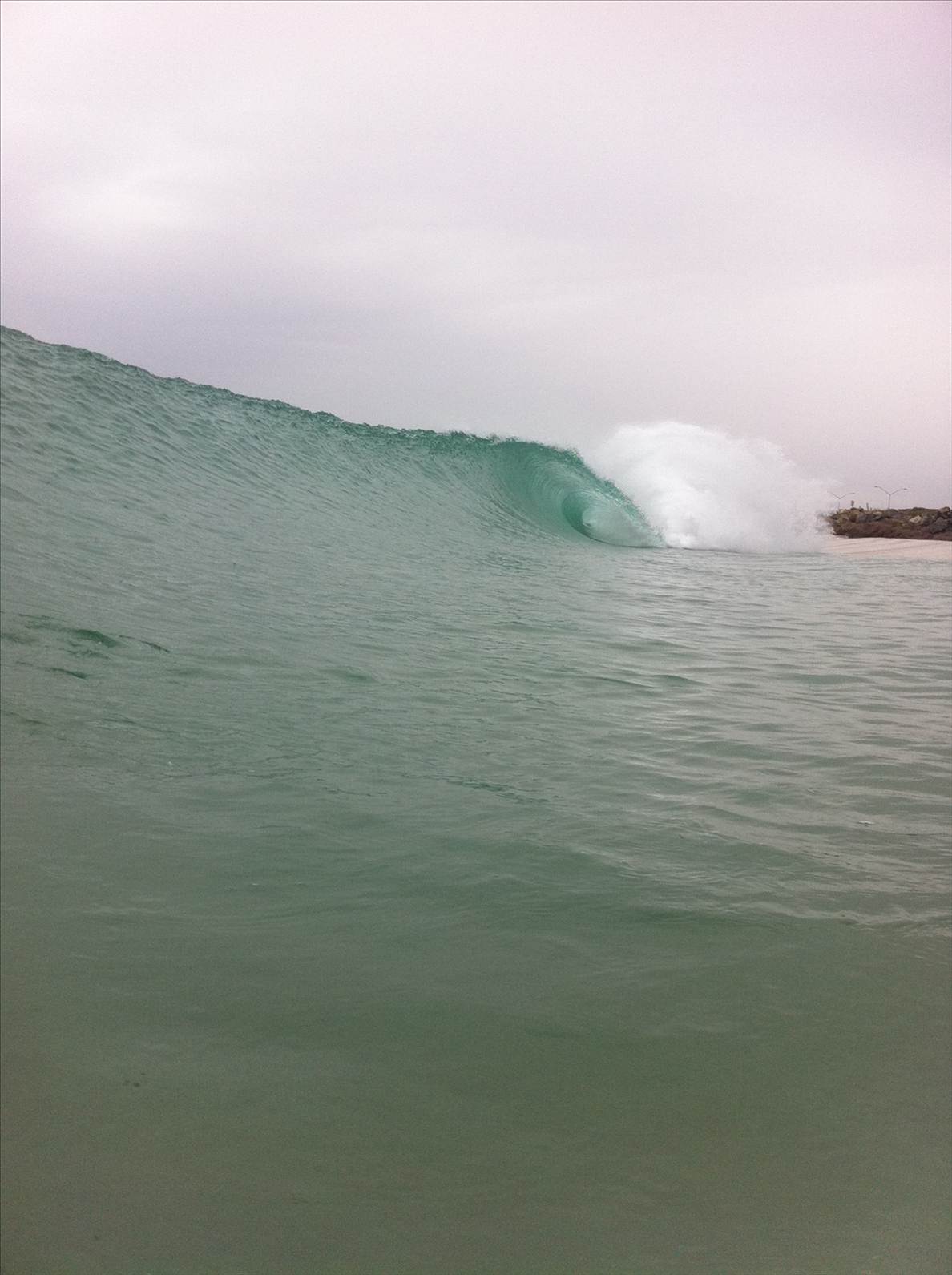 Sandtracks shorebreak