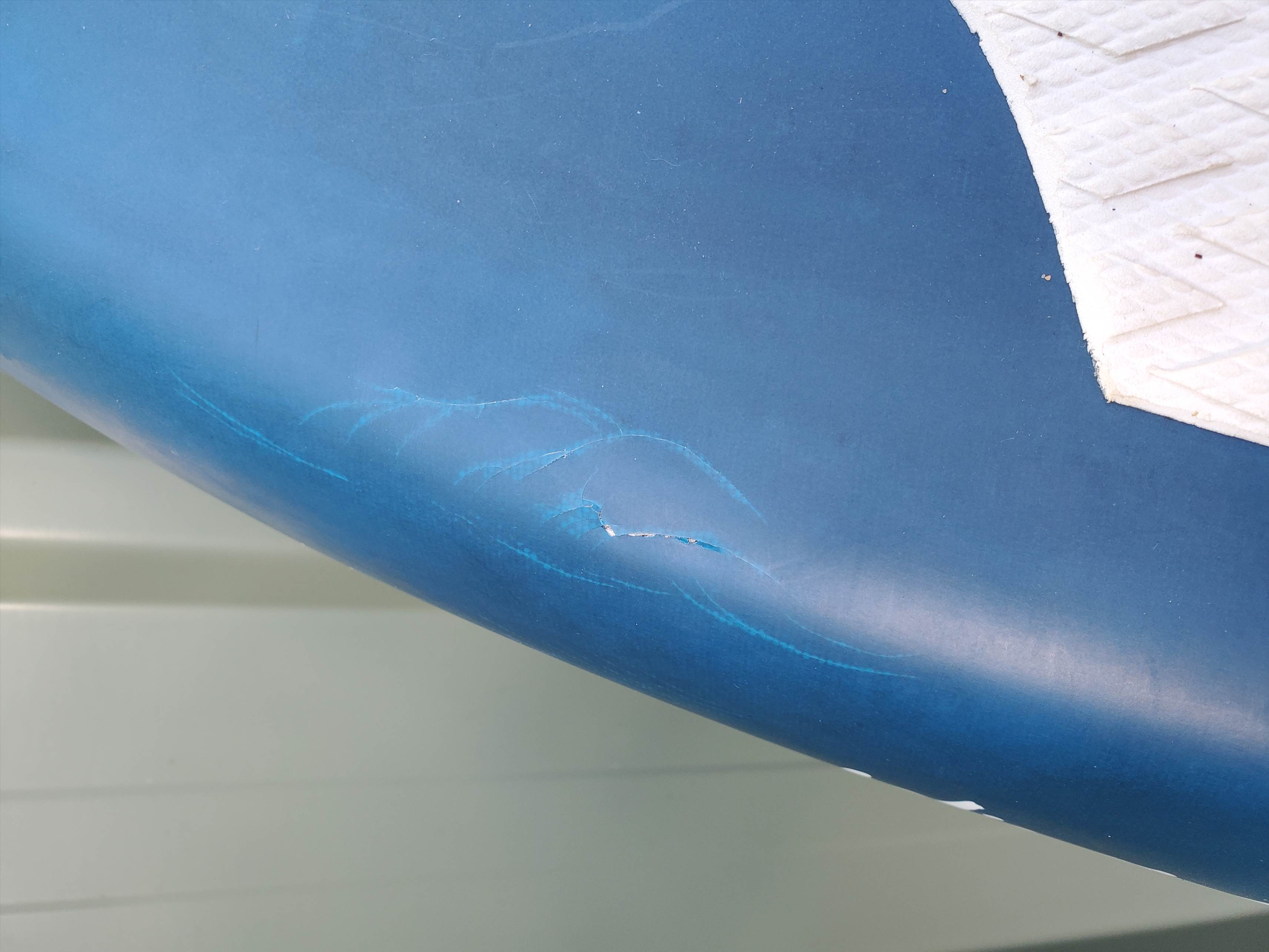 Rail cracks