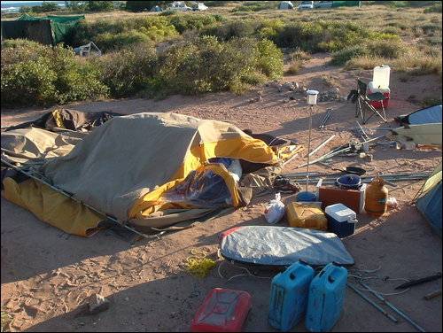 sh#t campsite at gnarls post first 4.2 day