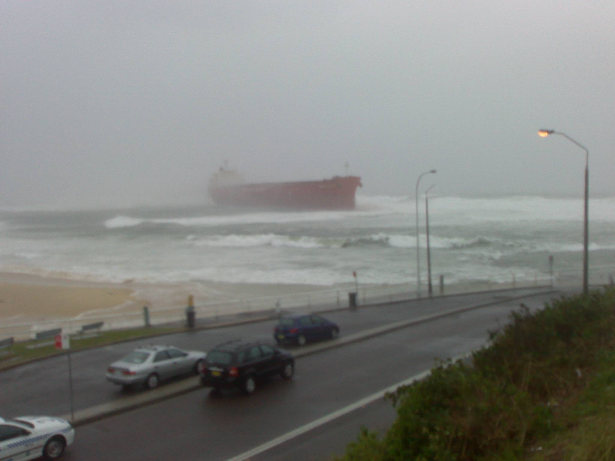 Coal ship stuck @ Nobbys