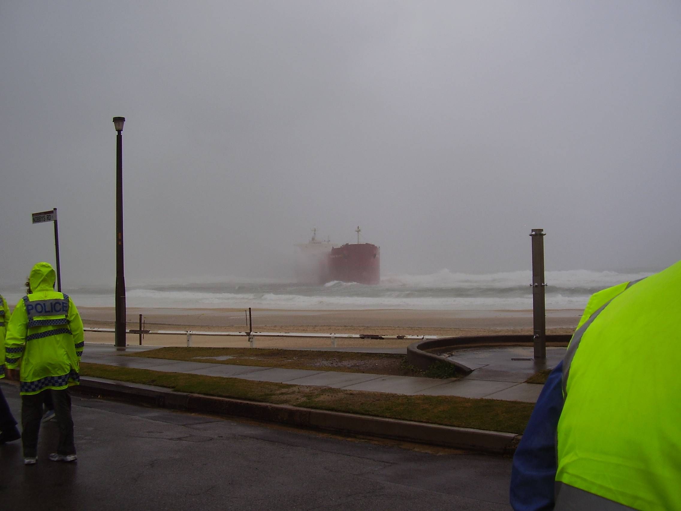 Coal ship stuck @ Nobbys