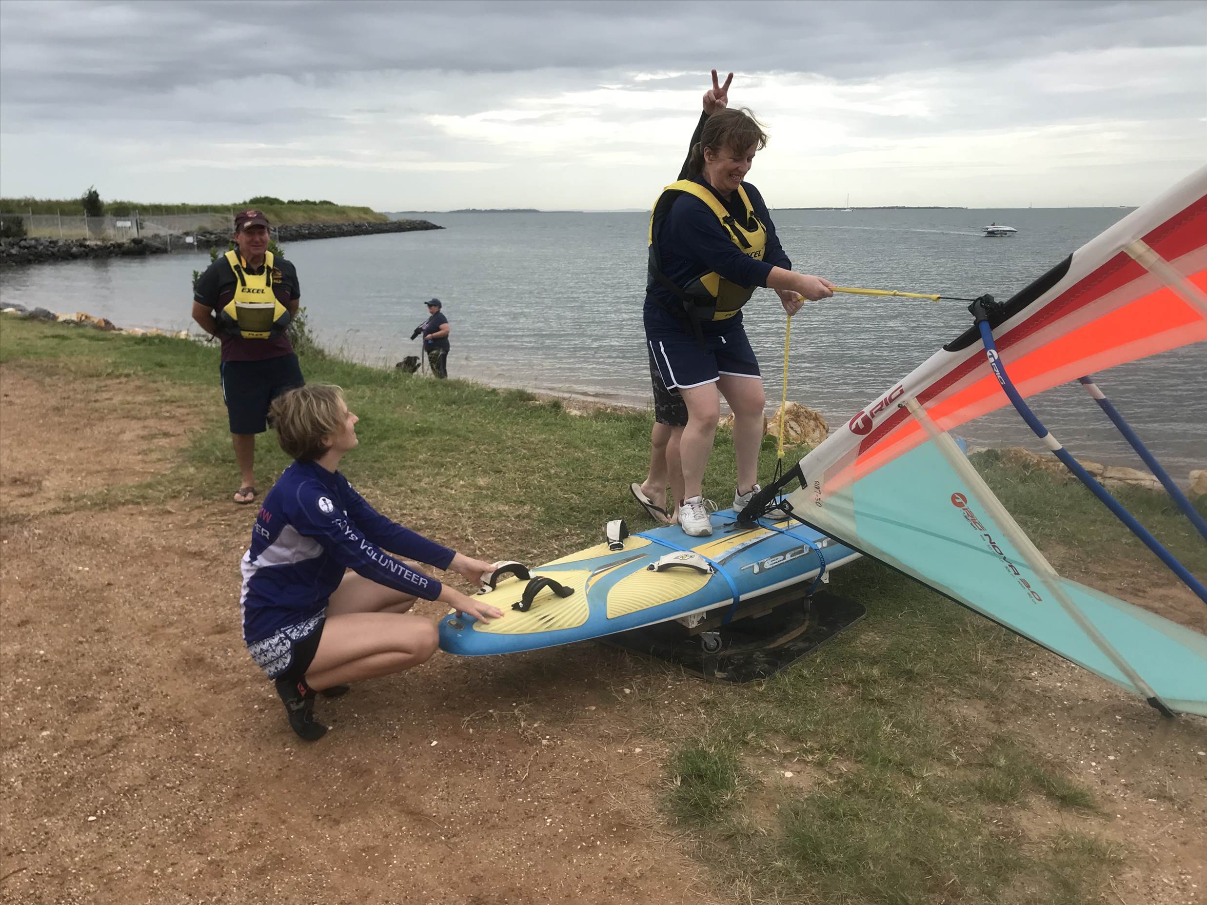 rqys try wind surf