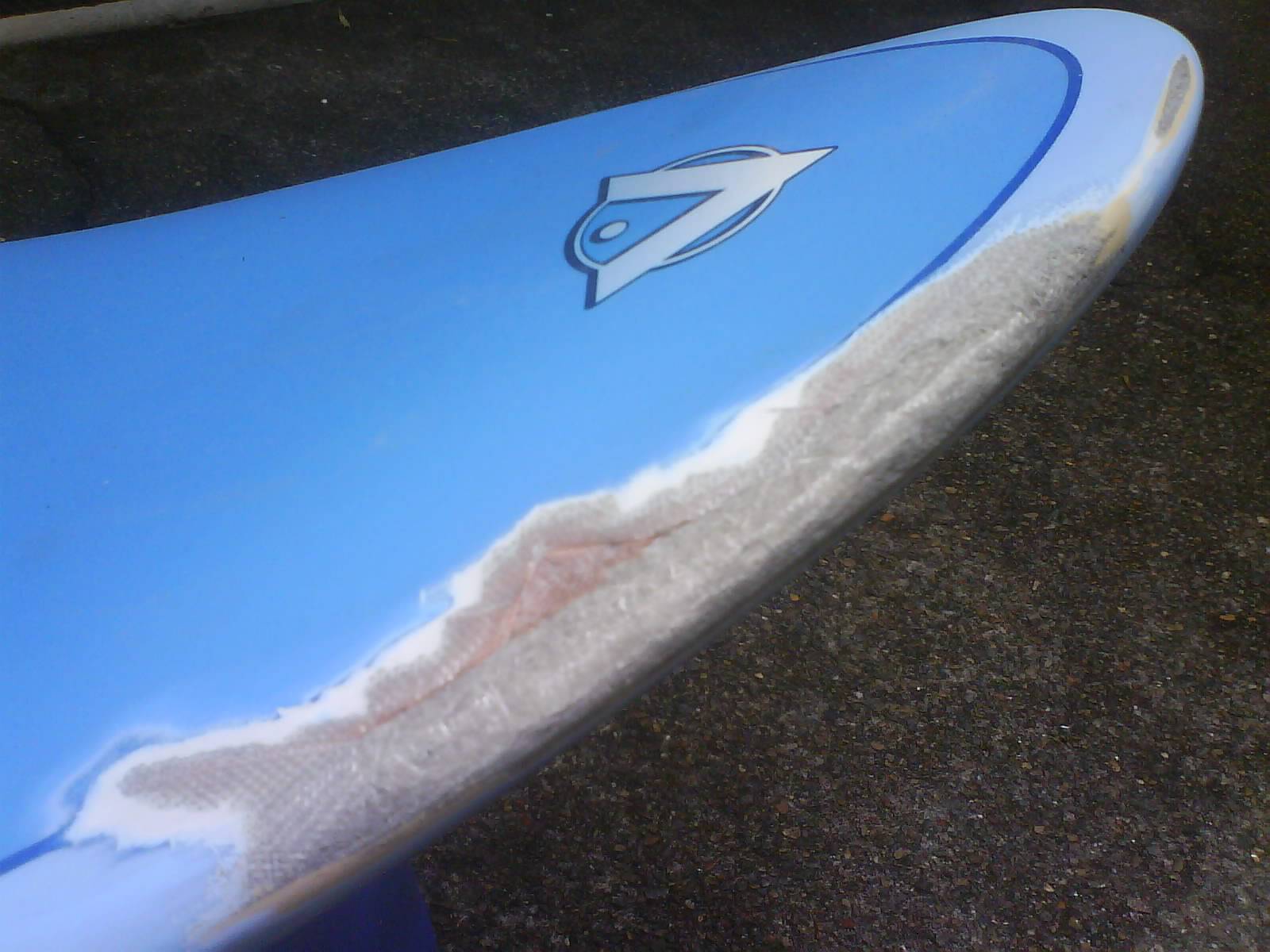 Damage and lack of divinycell on rails..