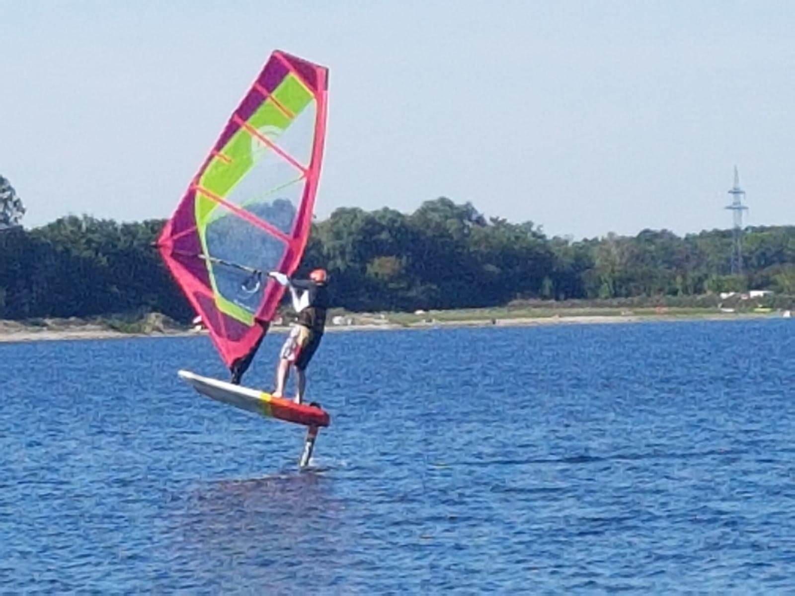 Foil Bounce 5,4 at 7-9 knots