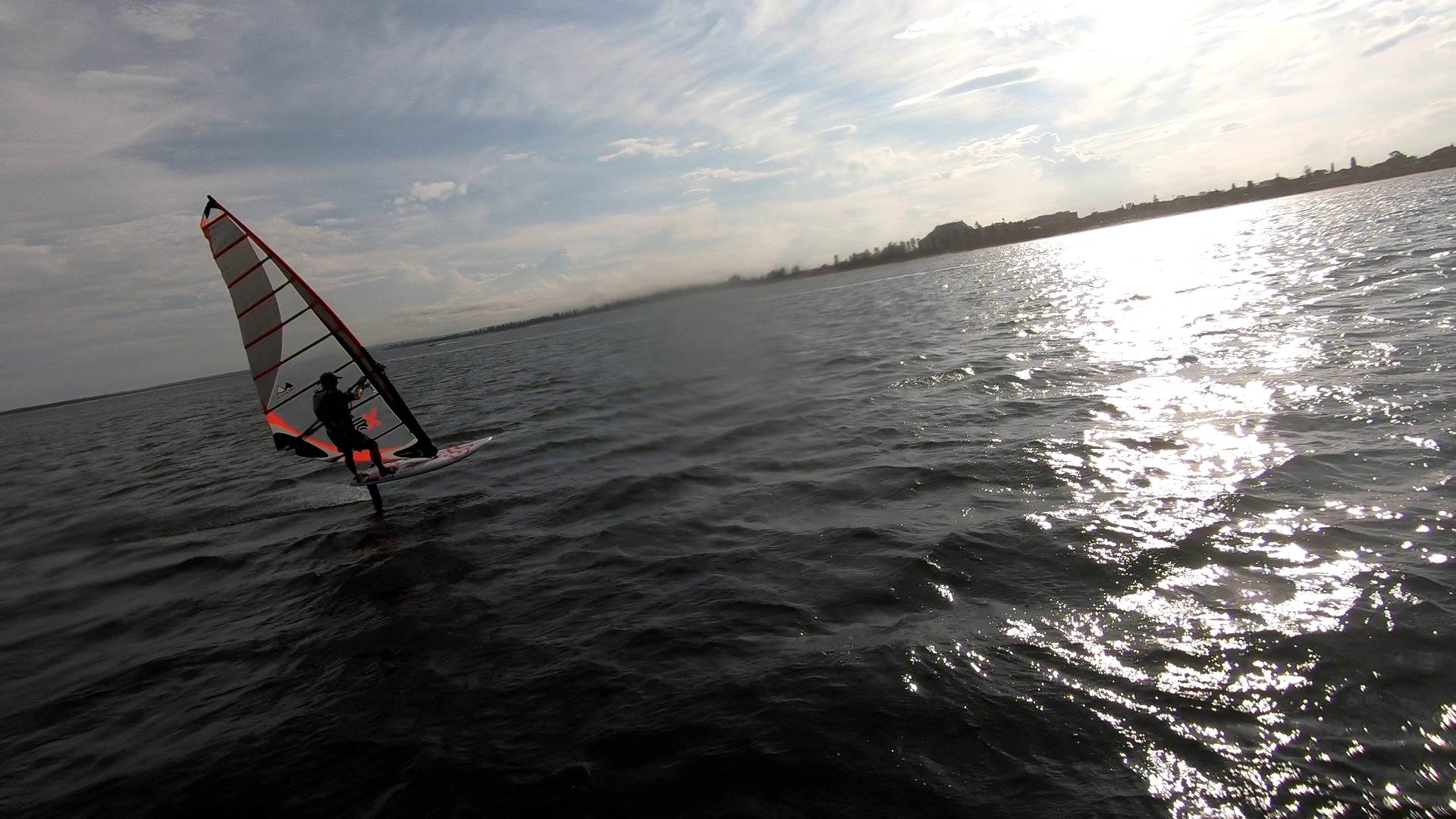 WindFoiling with Friends
