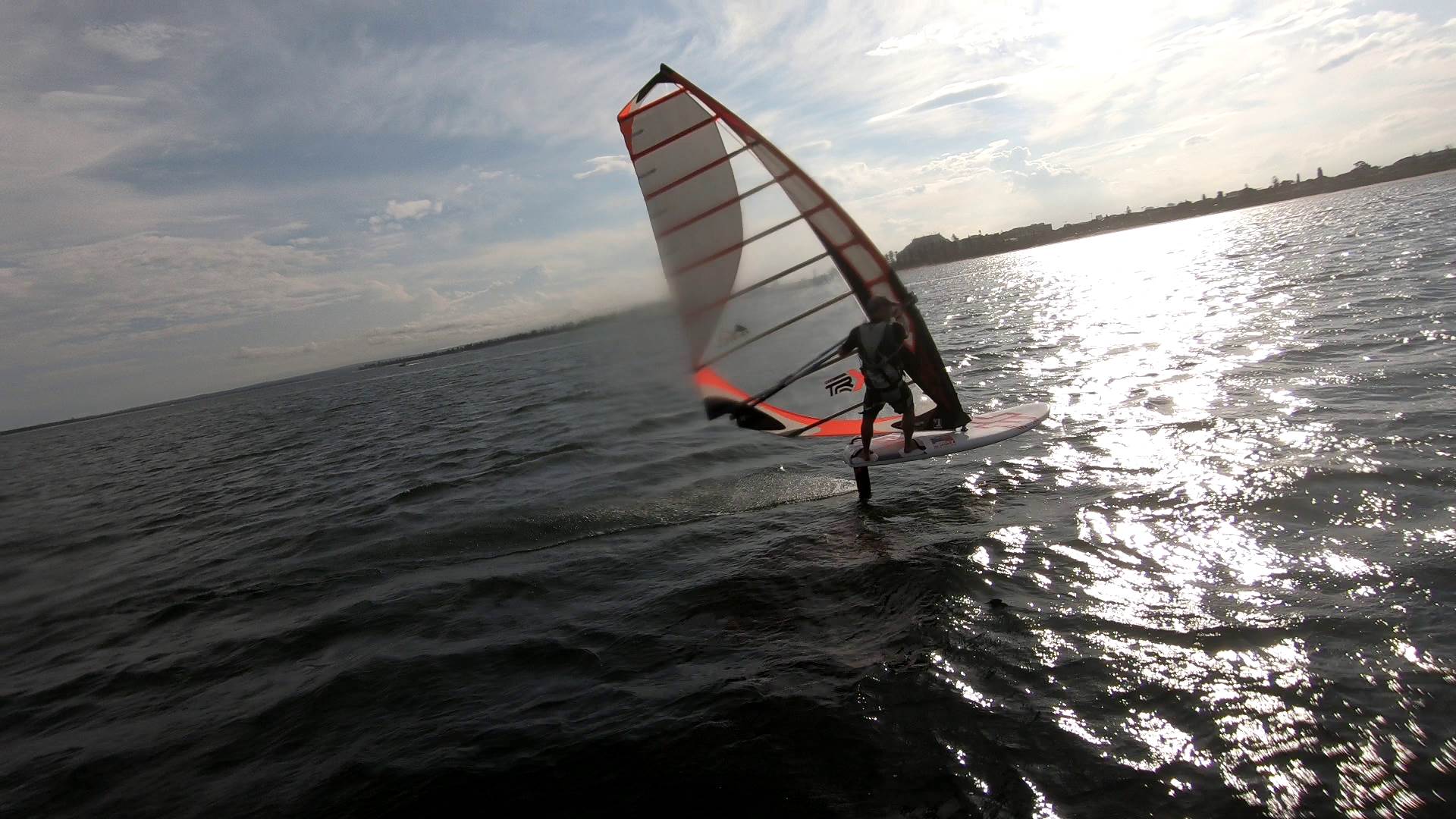 WindFoiling with Friends