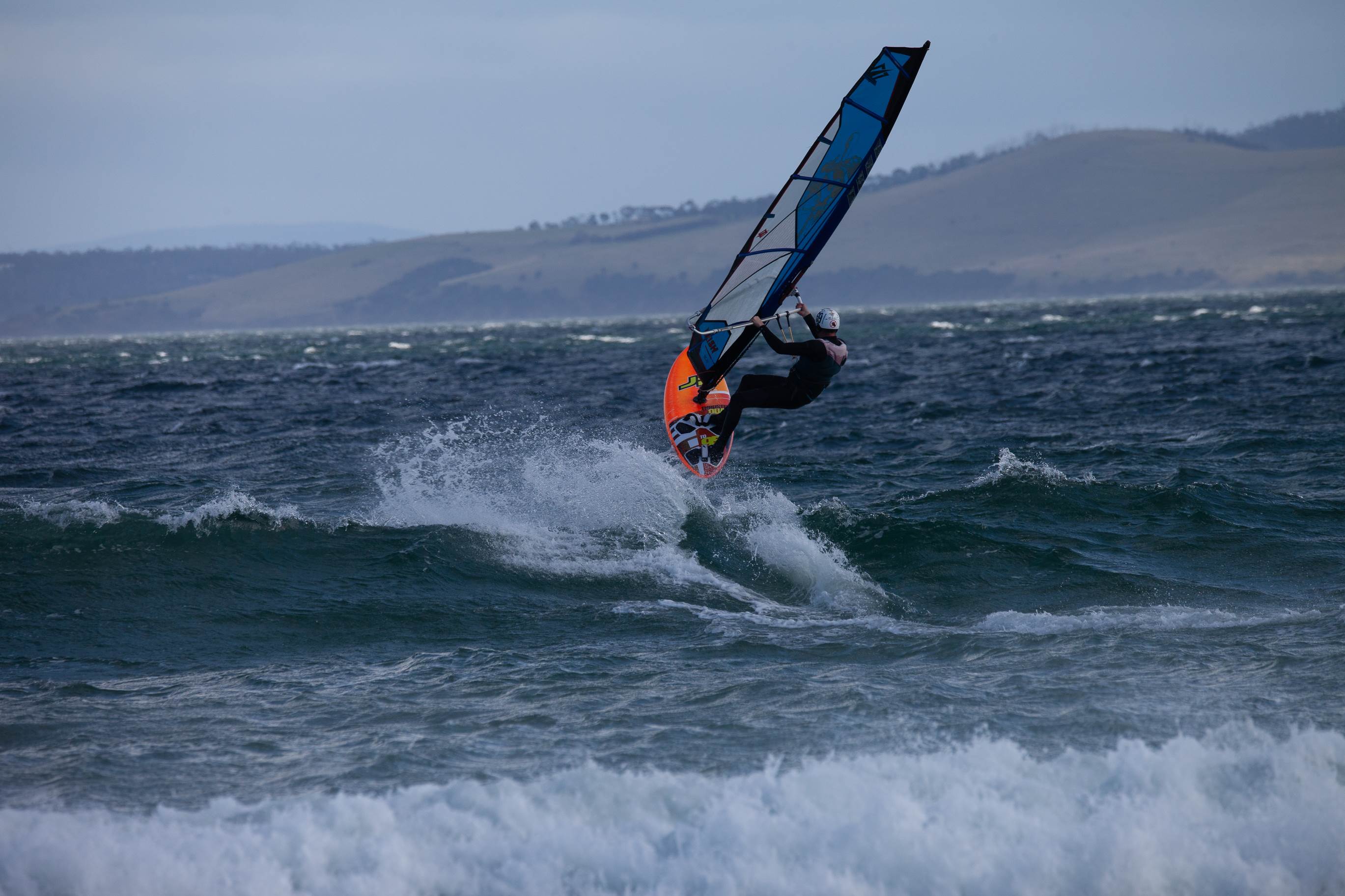 Wavesailing