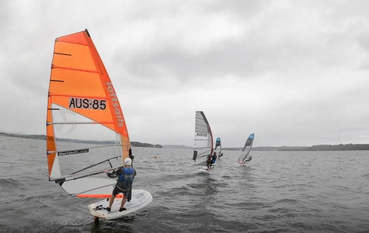 Race 3 start