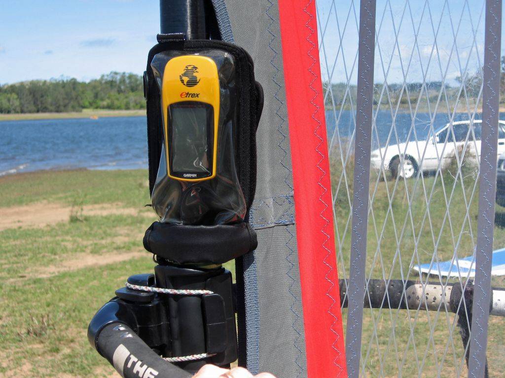 Paqua Mobile on mast