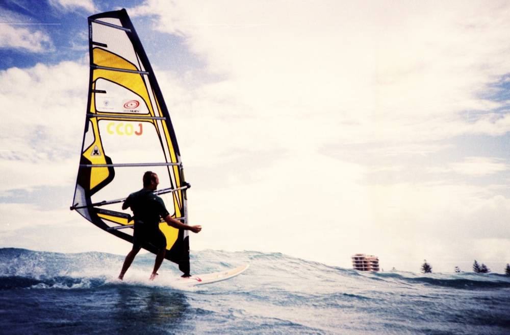 SEQ Wavesailing sign on day