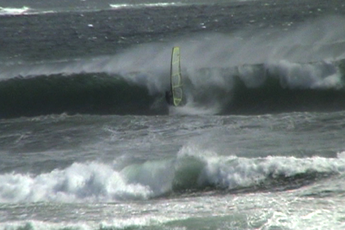 12/03/07 waves