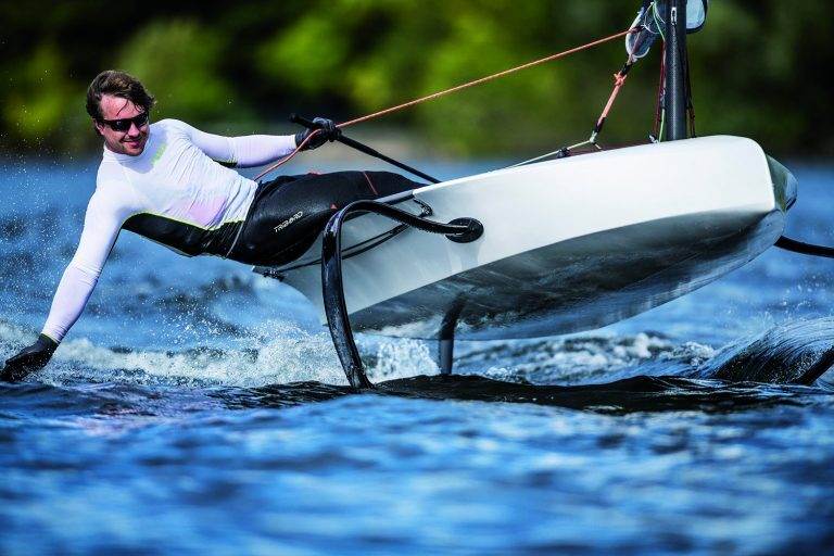 Foiling-Dinchy-768x512