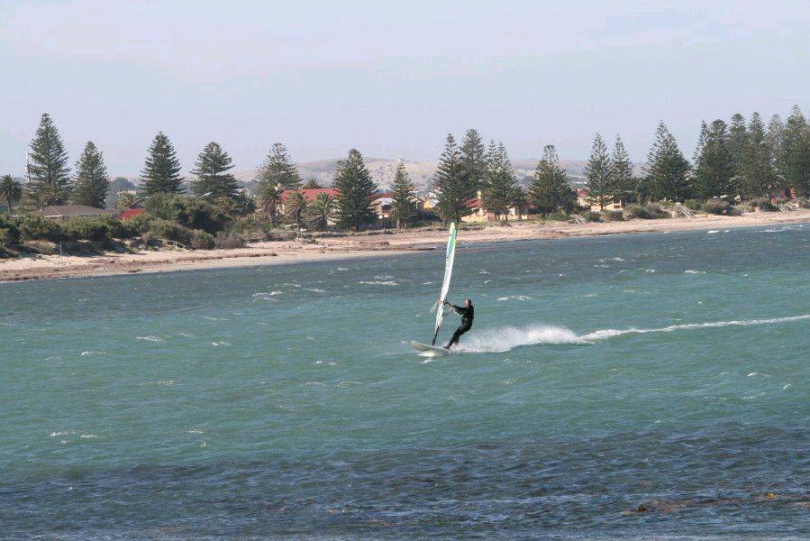 25+knot SE