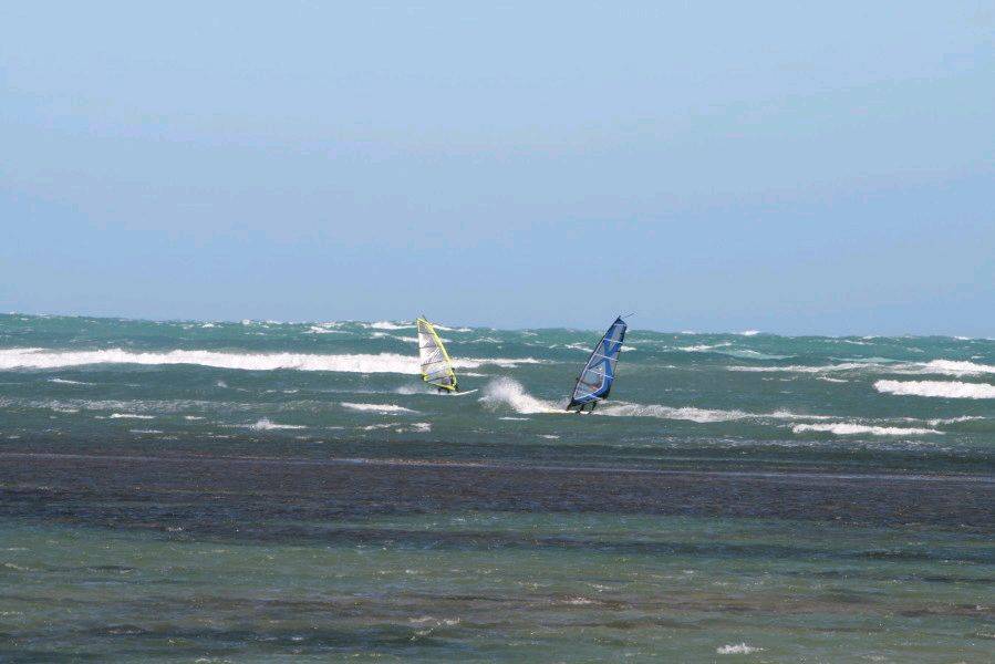 25+knot SE