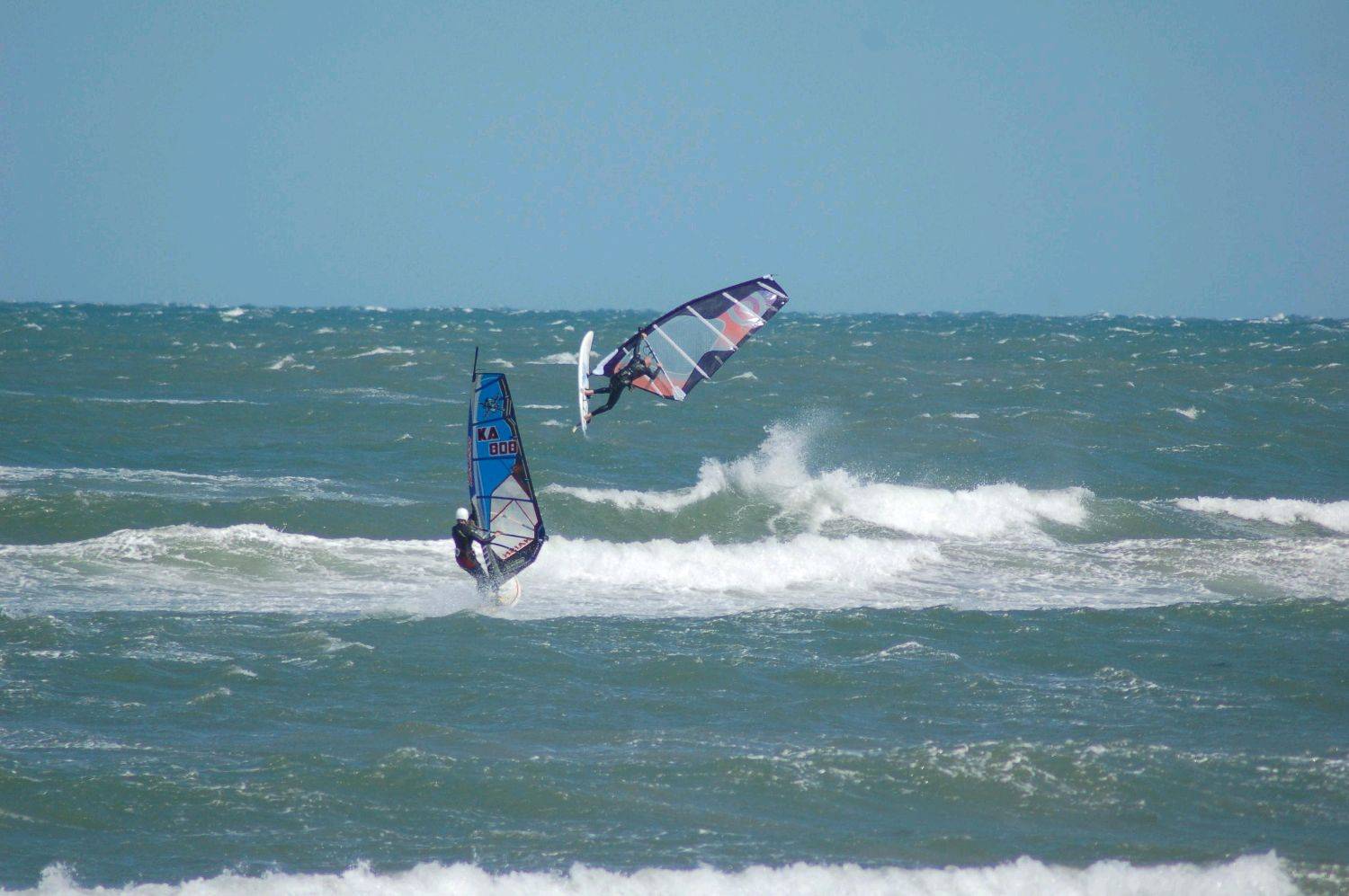 25 to 30 knots