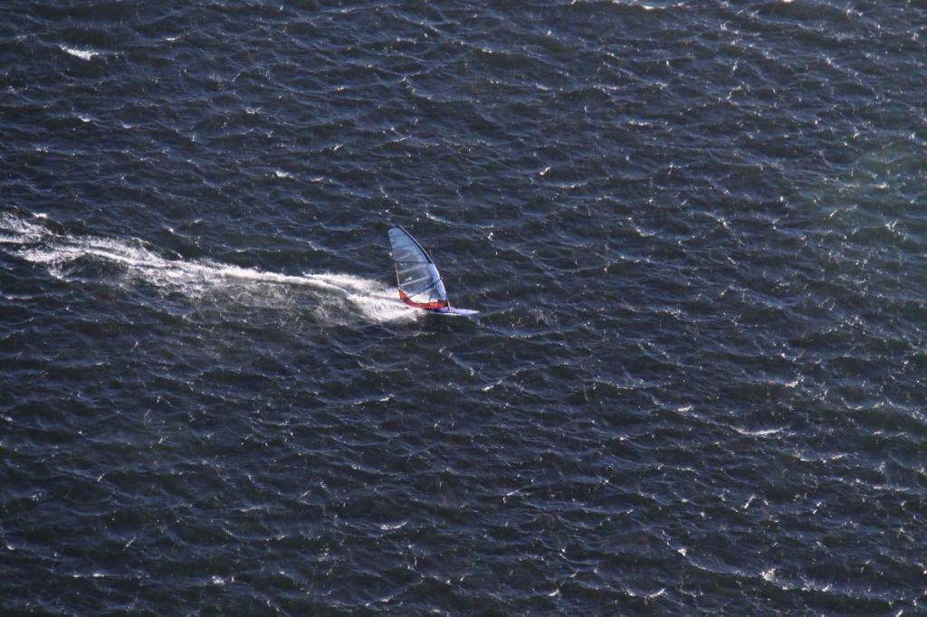 VH-FMI WIN P-ROAD 149