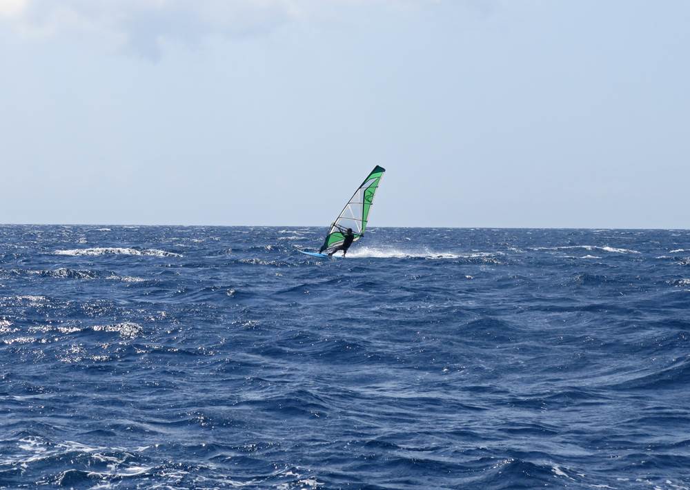 pulau tabuhan windsurfing