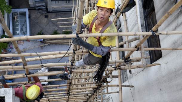 Bamboo scaffolding09
