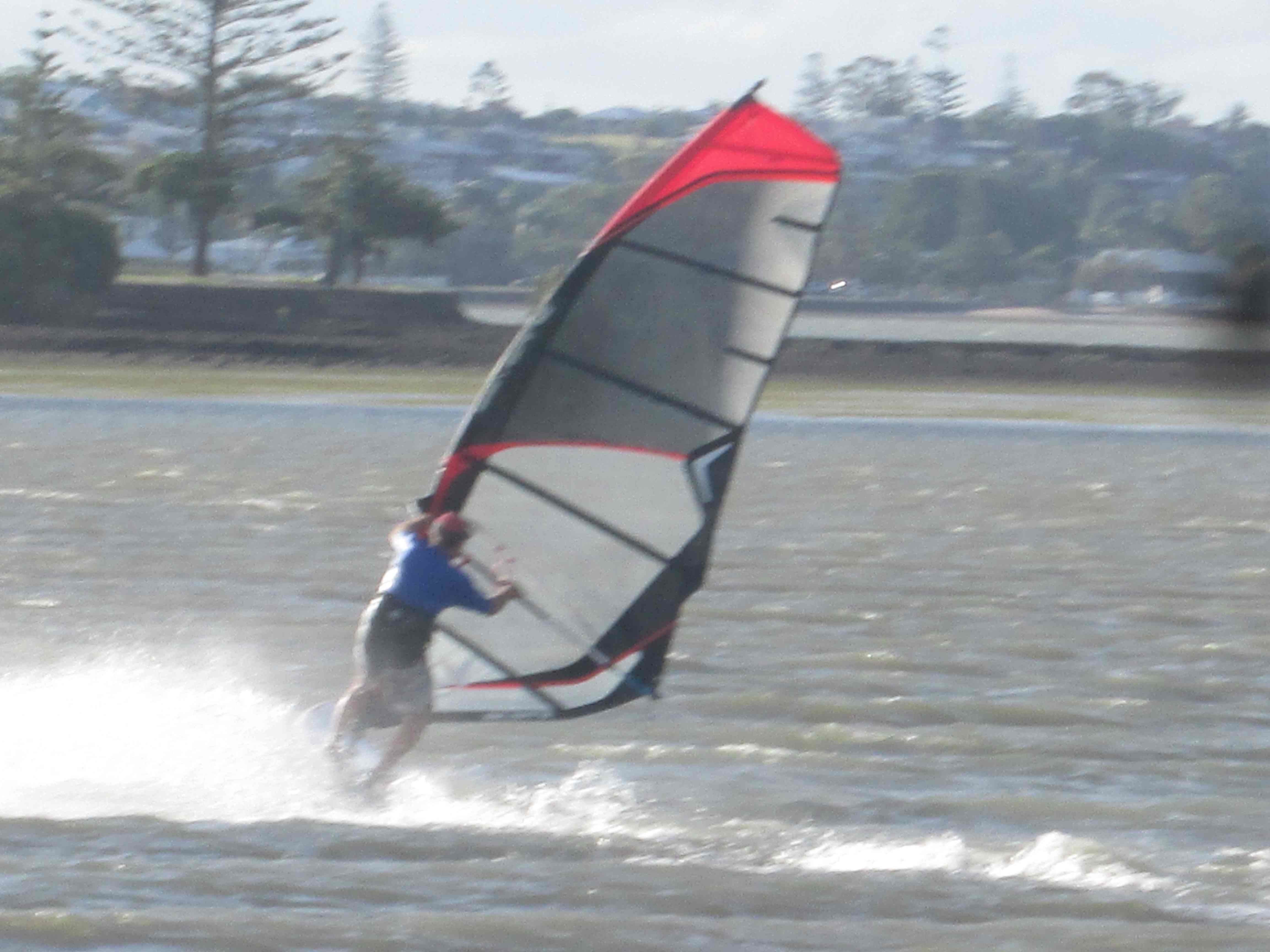 ManlywindsurfFeb 004 2