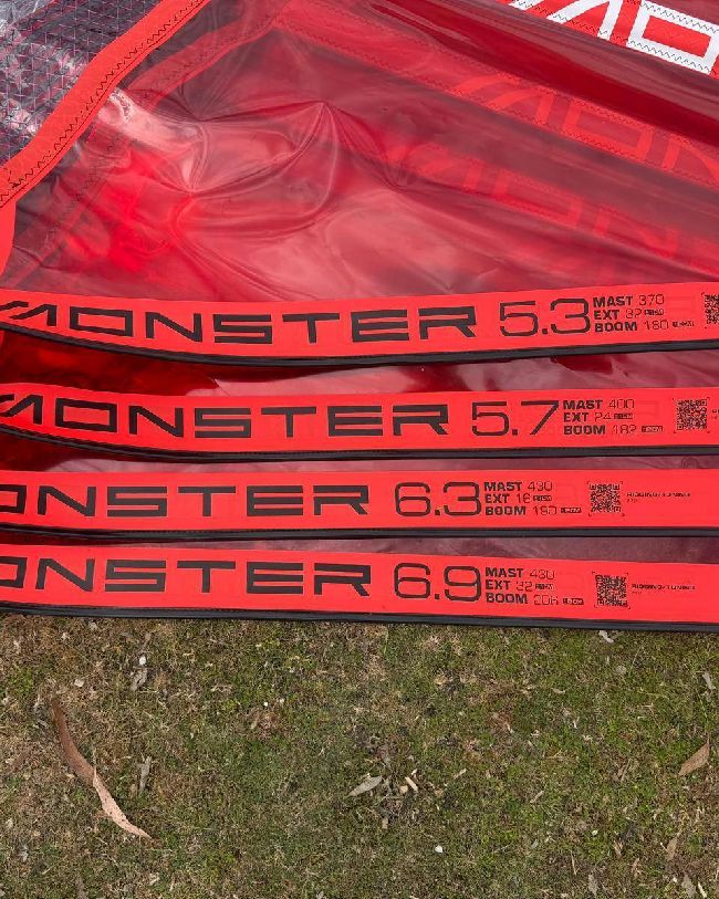 MONSTER 03