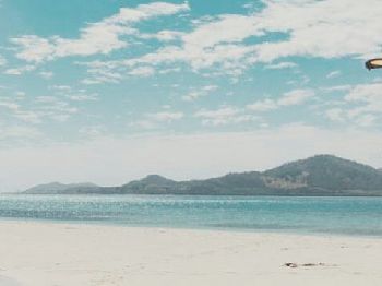 Ocean Ambassadors clean up beaches in Fiji, then the world - Kitesurfing News