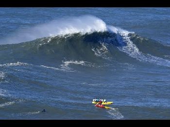 'Big Wednesday' at Nazare - Monster Waves and Crazy Antics! - Surfing News