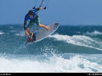 The most popular trick in kitesurfing, and how to do it - Kitesurfing News