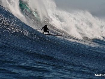 Bertish Brothers drop into some Cape Town Bombs - Stand Up Paddle News