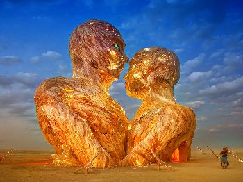 Kiteboarding around Burning Man in the Desert - Kitesurfing News